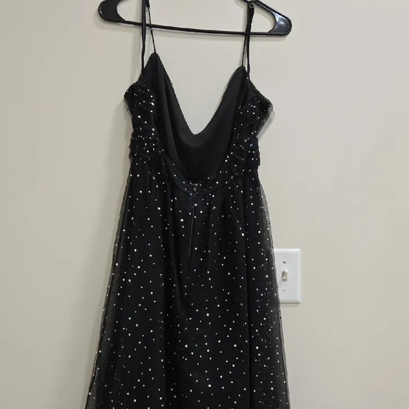 Glam Vanessa tulle Windsor Dress - Picture 7 of 14